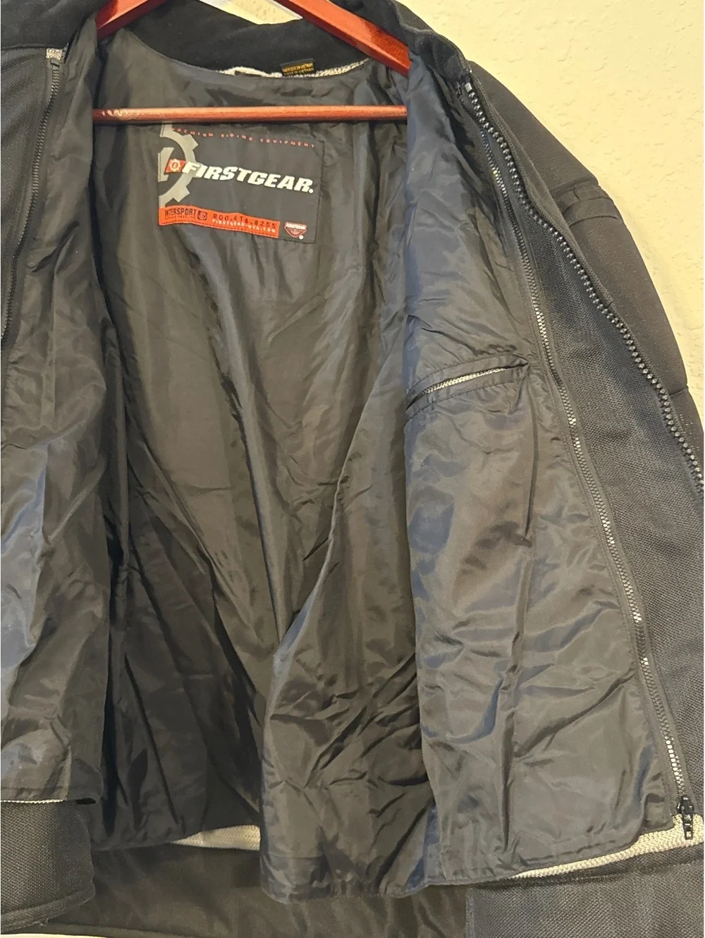 Firstgear Men’s XL Black Mesh Motorcycle Riding Jacket Armored Padded